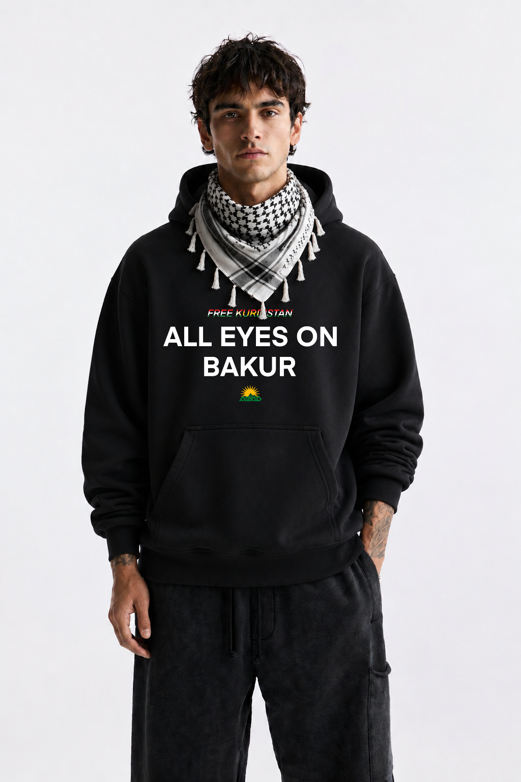 All eyes on Bakur Oversize T-Shirt