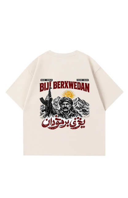 biji Berxwedan Oversize T-Shirt