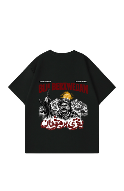 biji Berxwedan Oversize T-Shirt
